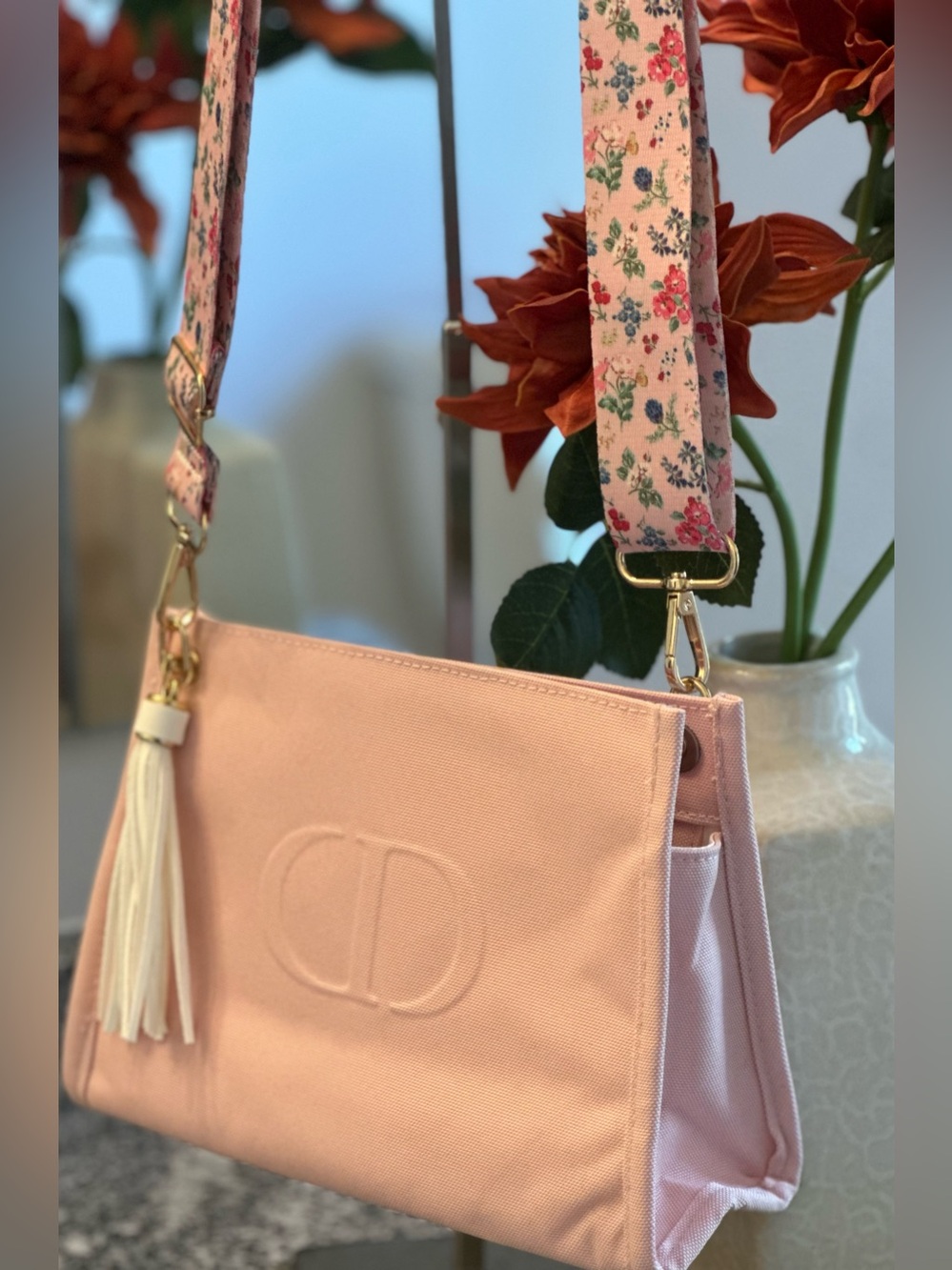 Dior Beauty Bag Gwp item NWOT - Picture 3 of 3